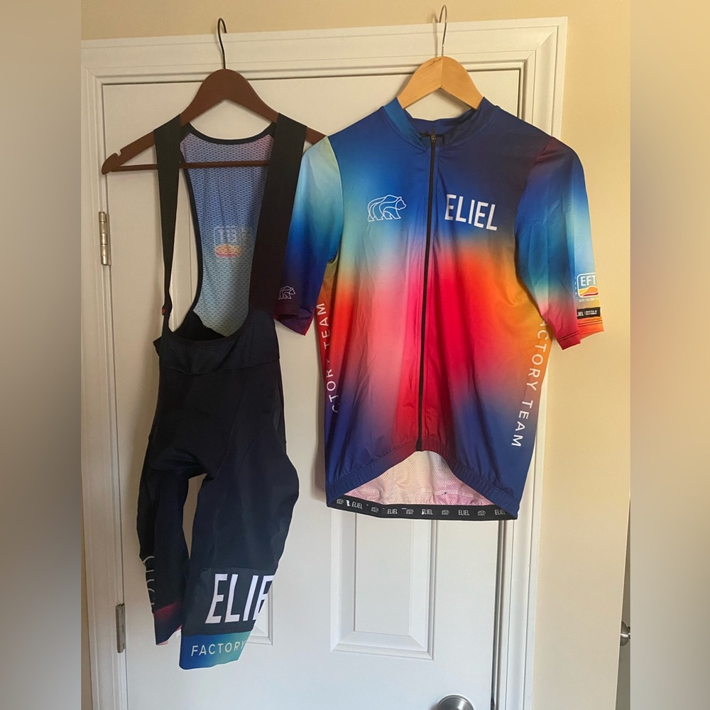 NWT ELIEL cycling kit - XL (Solana Jersey + Laguna Seca Bib)